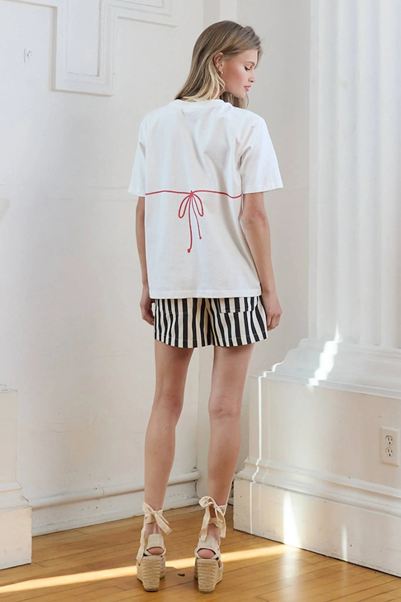 Isla Bikini Graphic Tee