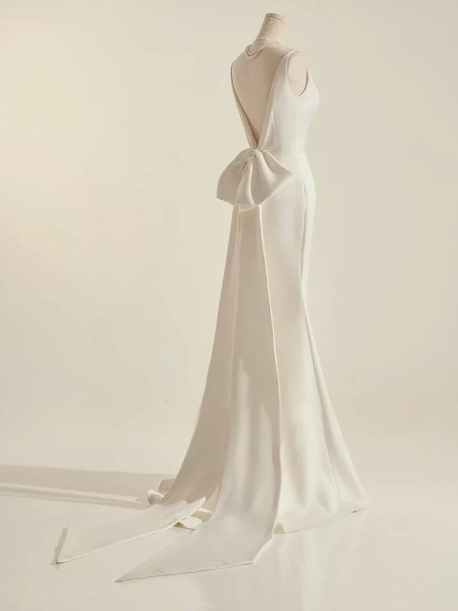 Simple Sleeveless Mermaid Wedding Dress With Sexy Bow