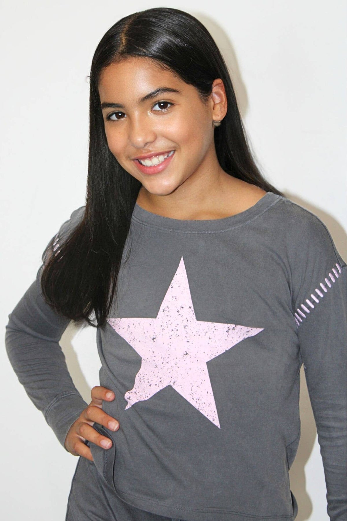 Star washed top with stitching