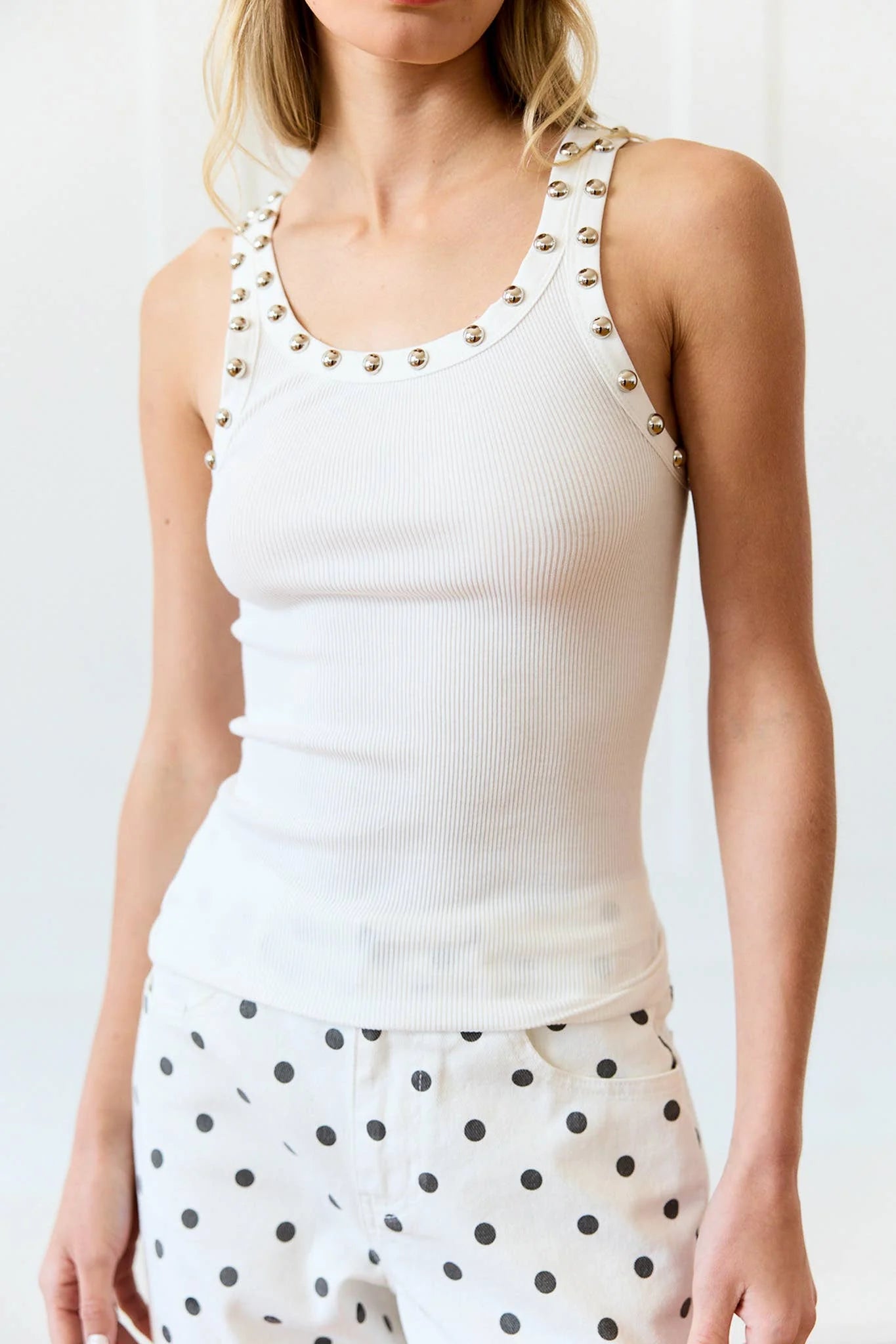 Zuri Stud Detailed Tank