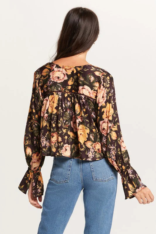 Peyton Floral Button L S Top