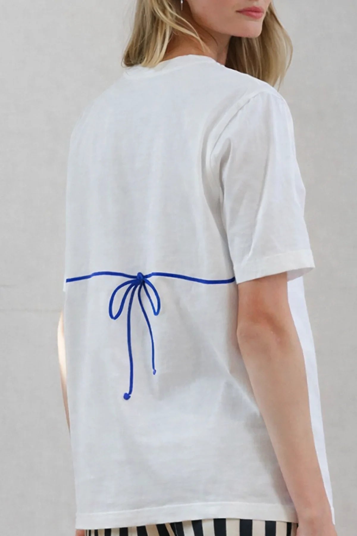 Isla Bikini Graphic Tee