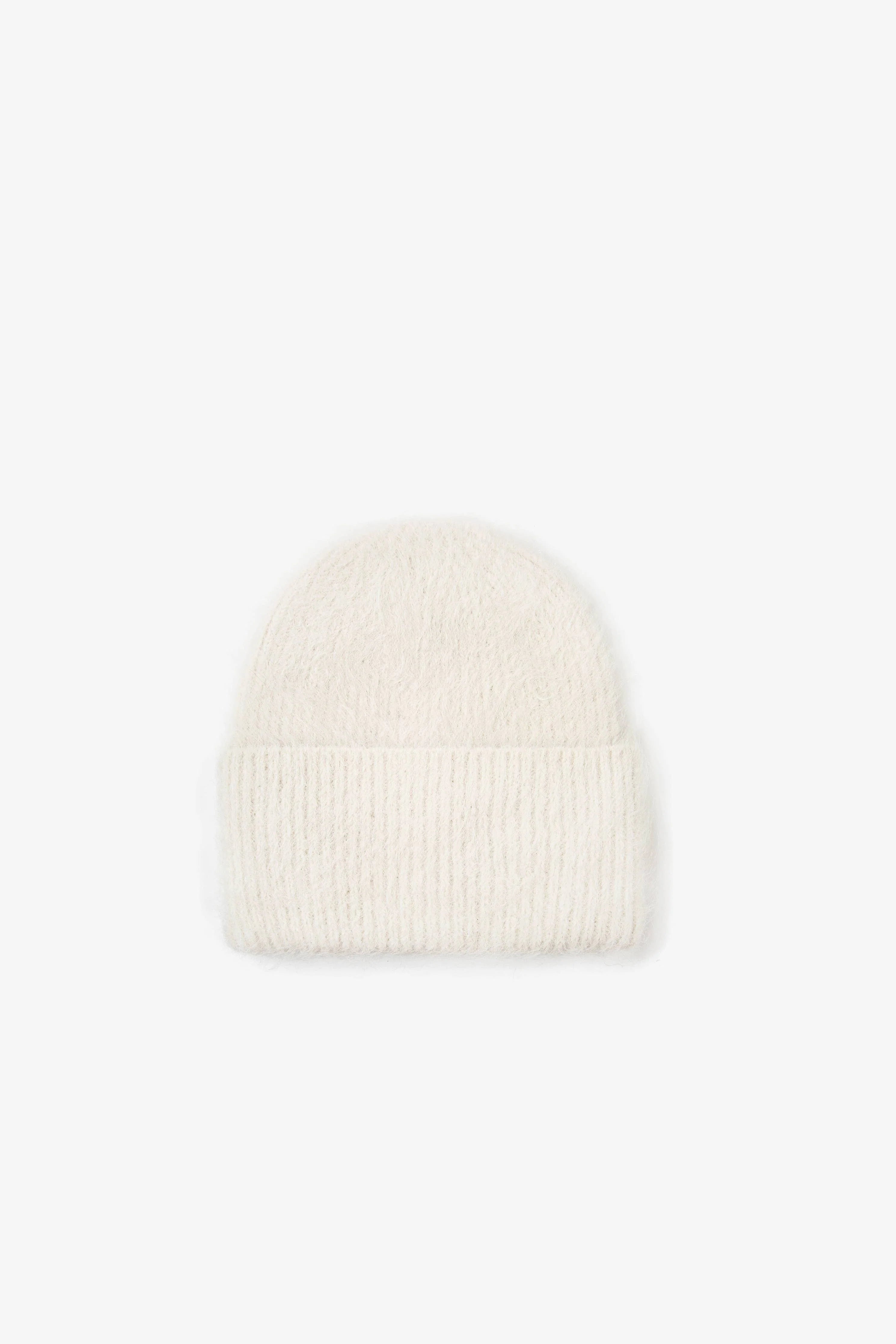 The Alpaca Beanie Arctic White