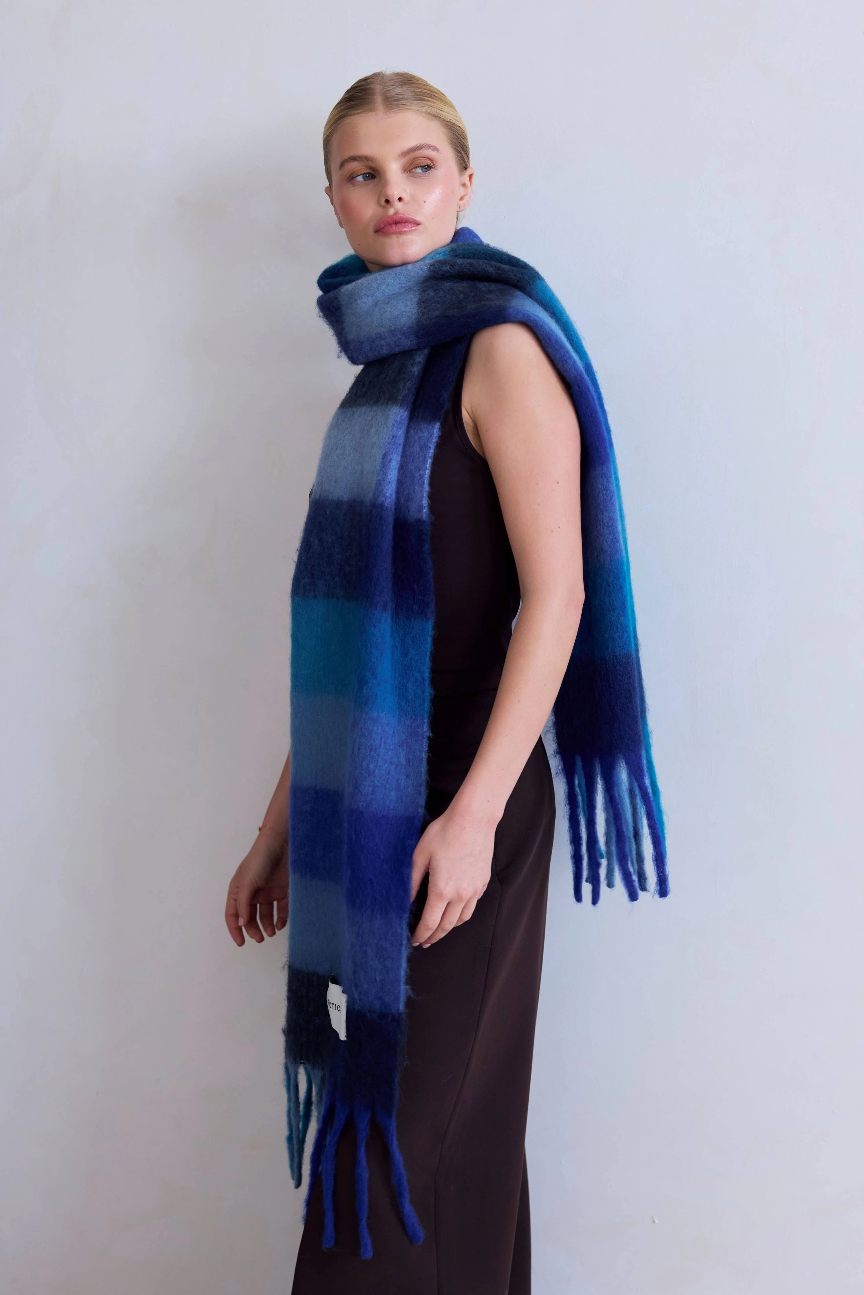The Reykjavik Scarf Blue Check