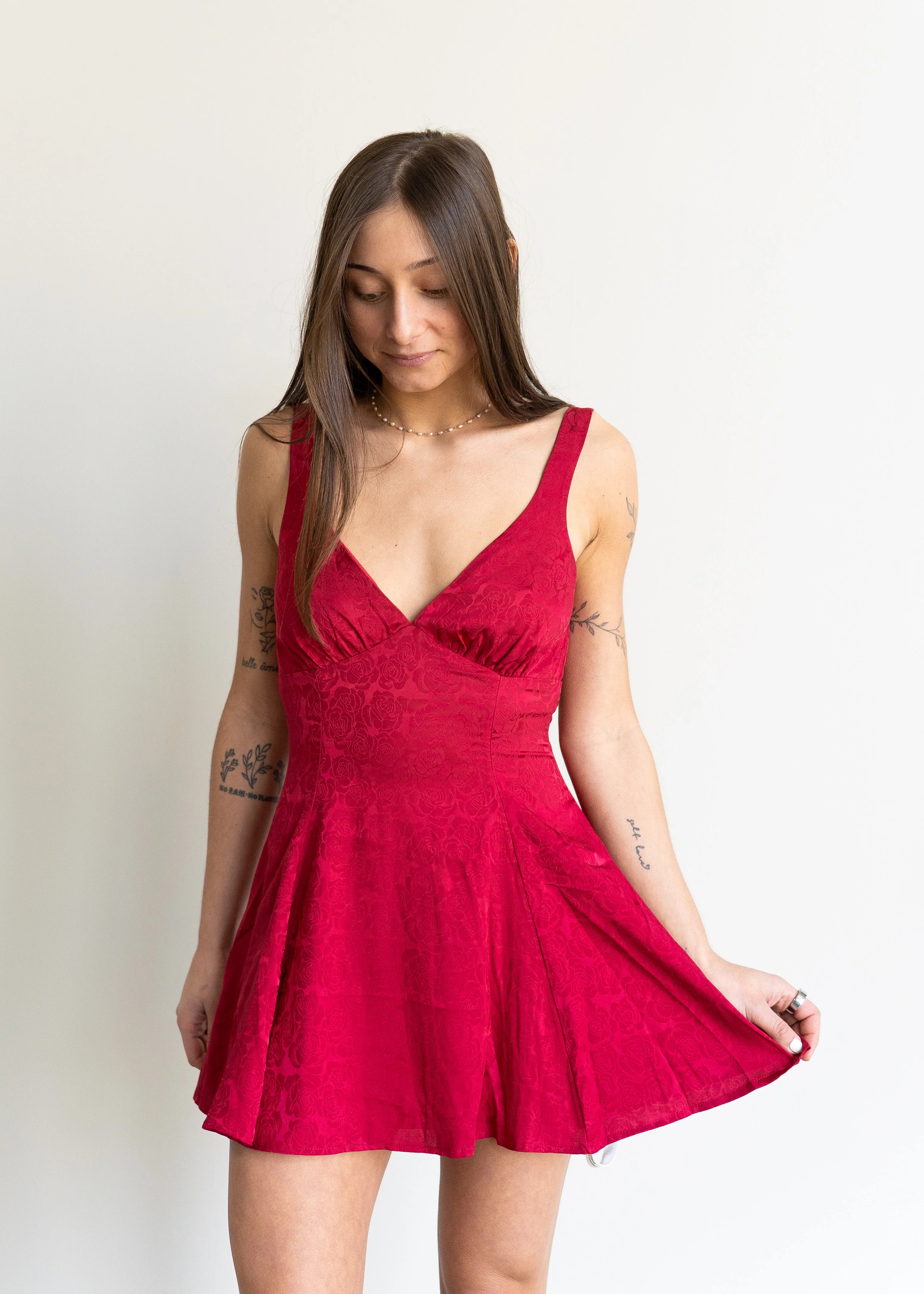Lucy in the Sky Floral Jacquard Tie Dress in Maroon