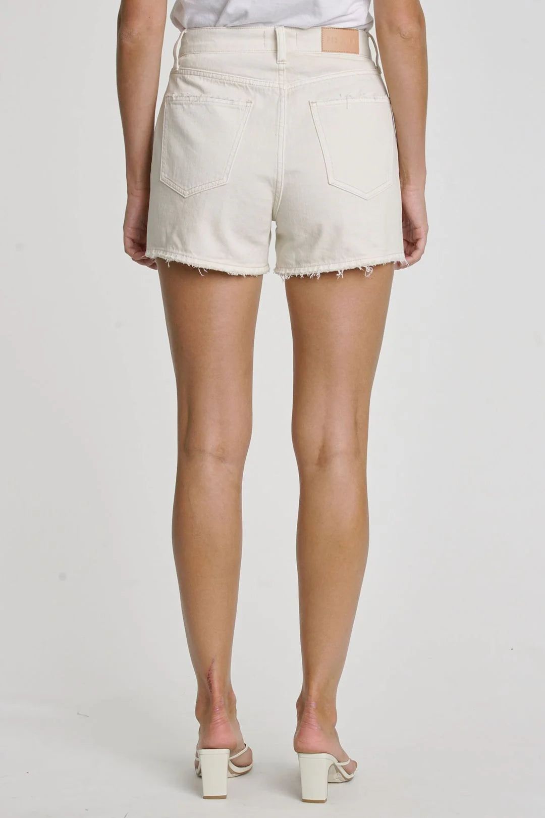Maeve High Rise Short in Desert Sand