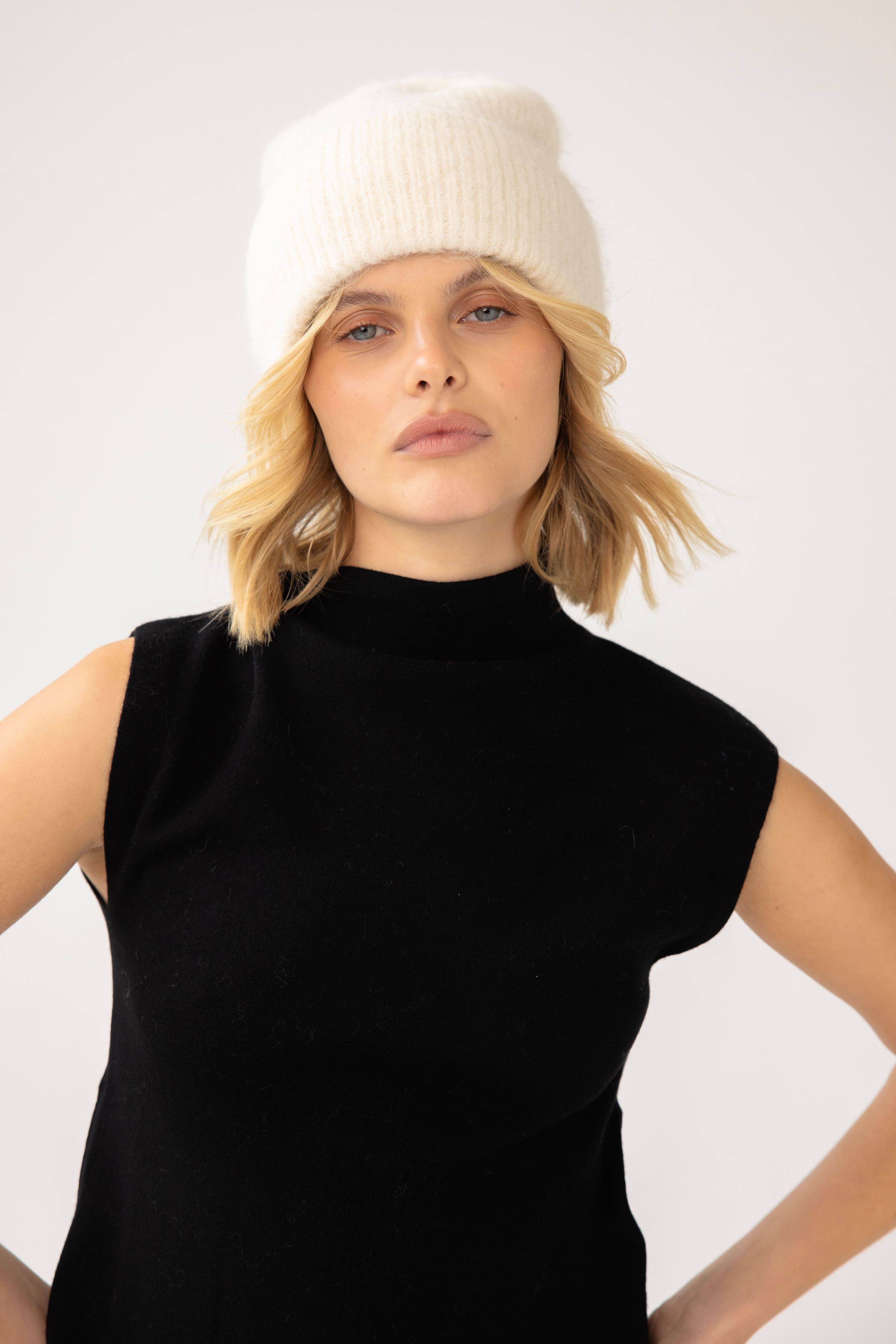 The Alpaca Beanie Arctic White