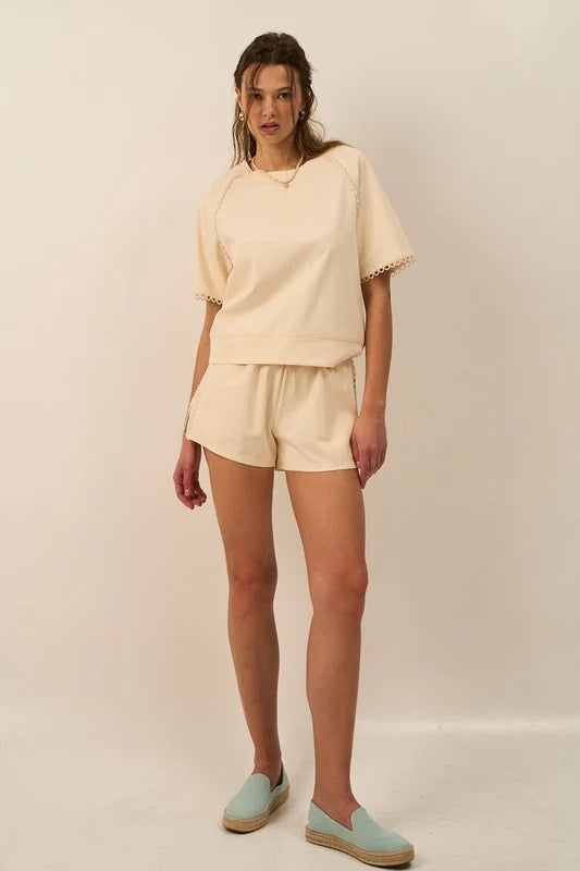 Andrea Scallop Trim Shorts