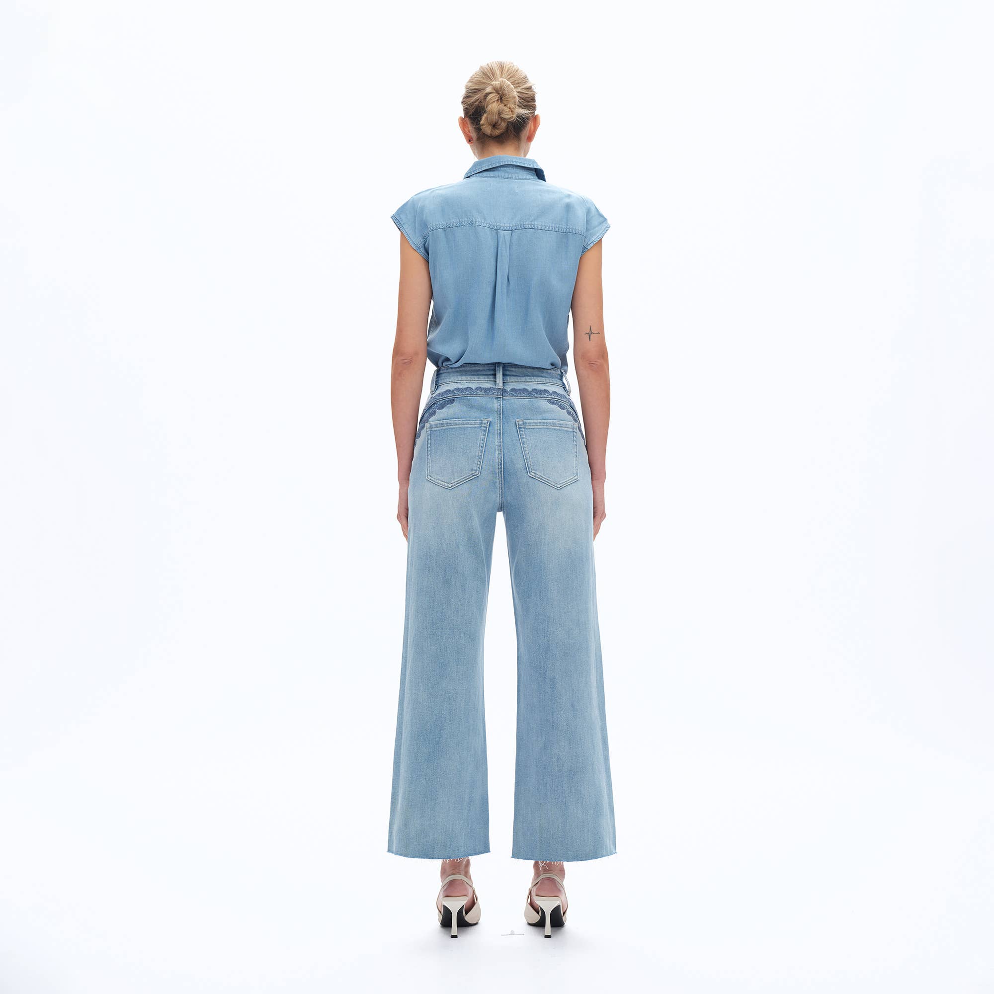 Floral Embroidery Flare Jean
