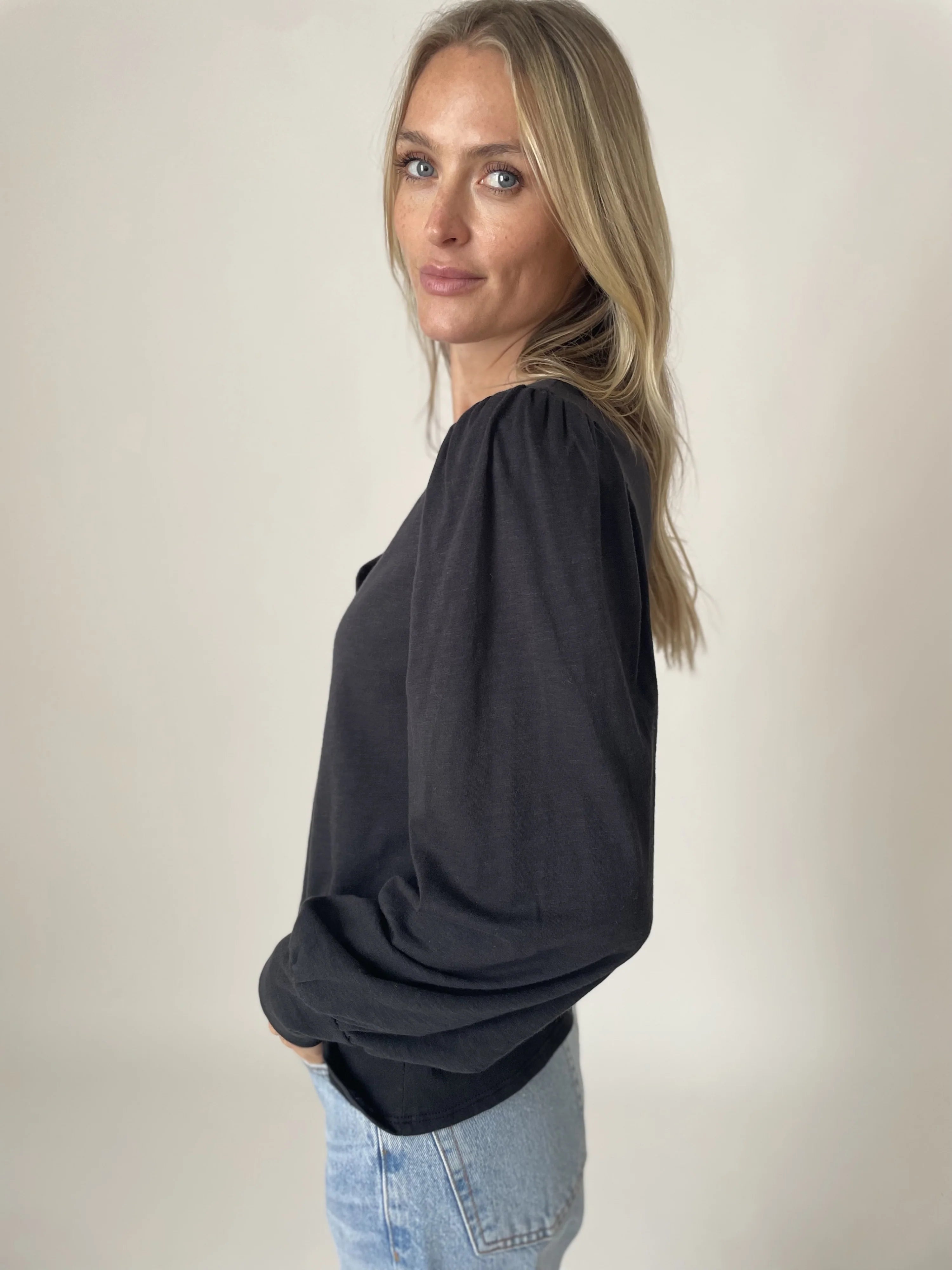 Kira Long Sleeve V Neck Top