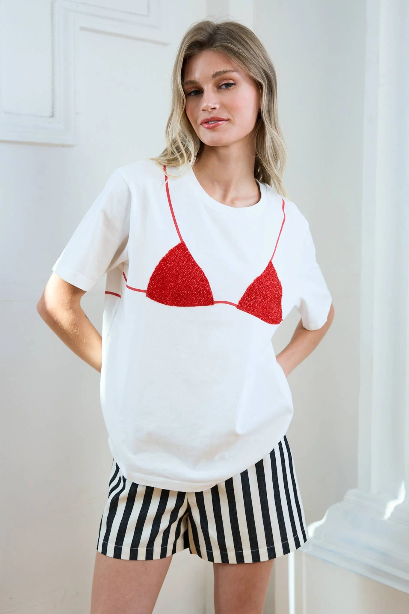 Isla Bikini Graphic Tee