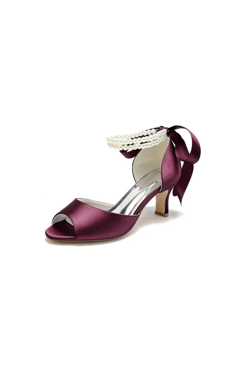 Chic White Satin Heels Featuring a Pearl Embellished Bow
