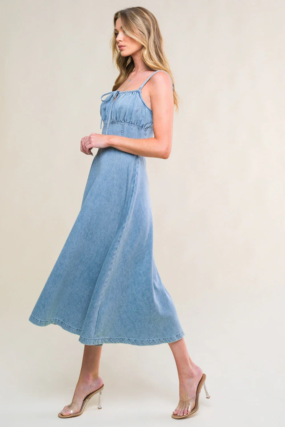 FESTIVAL DAYS FRONT TIE DENIM MIDI DRESS