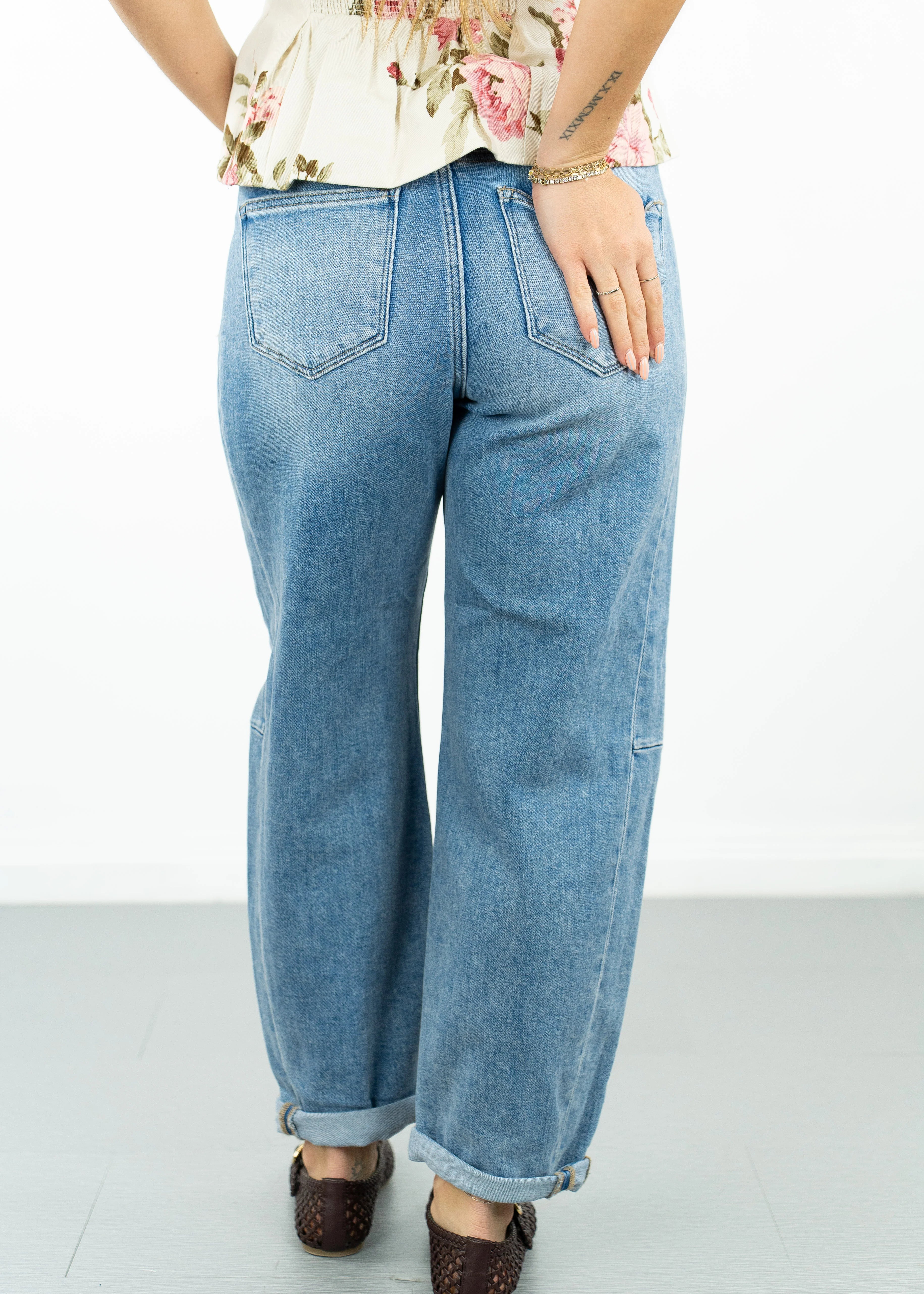Mara Barrel Jeans